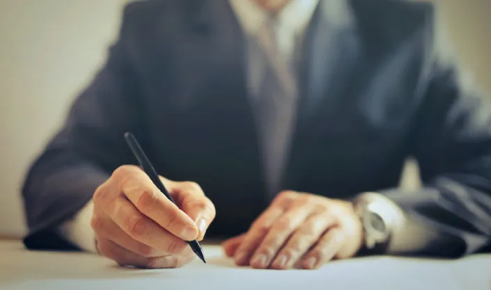 ΠΡΑΣΙΝΕΣ ΔΗΜΟΣΙΕΣ ΣΥΜΒΑΣΕΙΣ